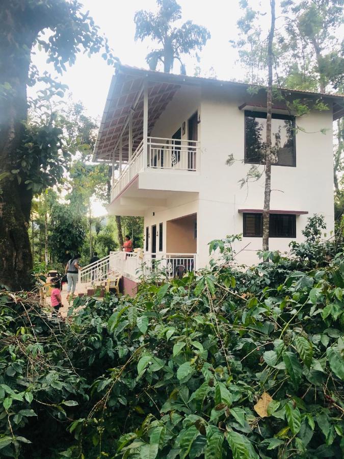 Silver Springs Homestay Chickmagalur Chikmagalur Exterior photo