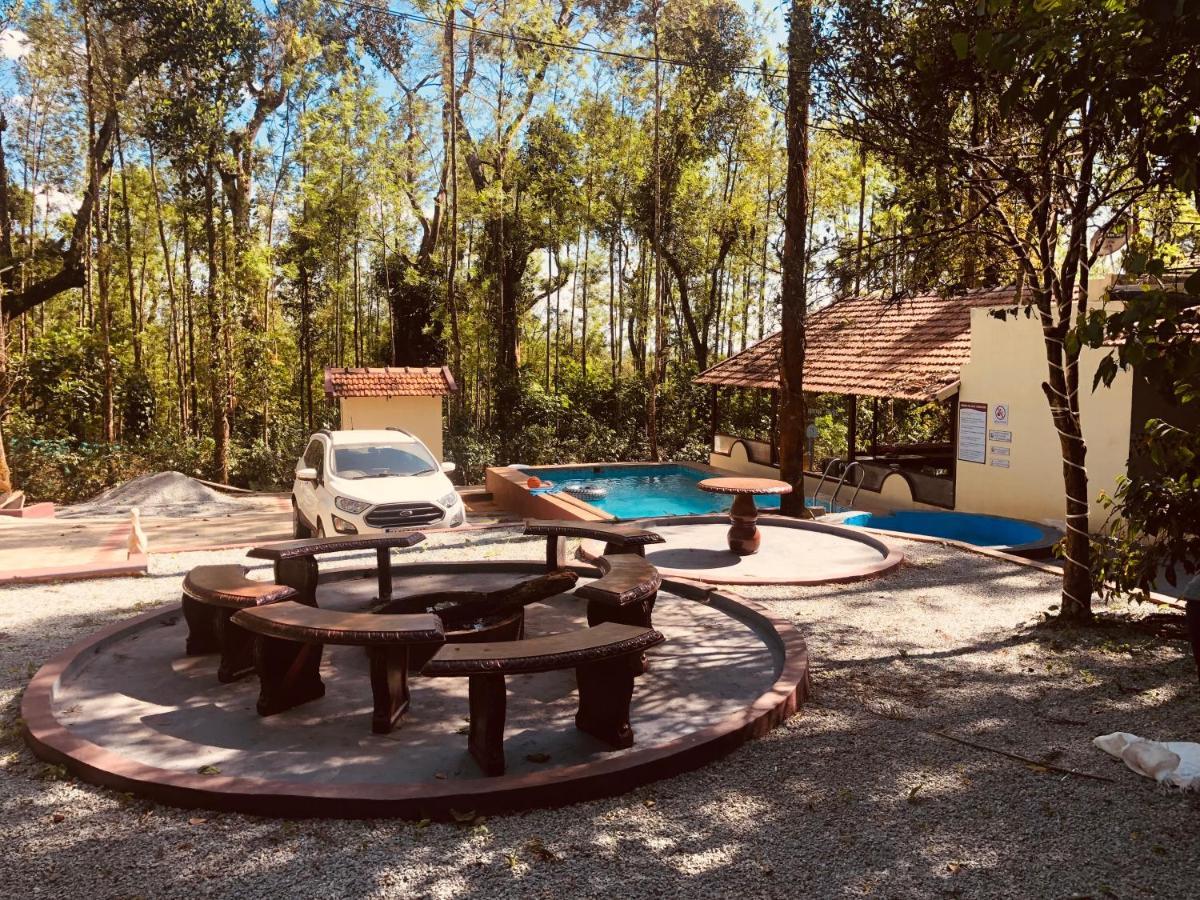Silver Springs Homestay Chickmagalur Chikmagalur Exterior photo