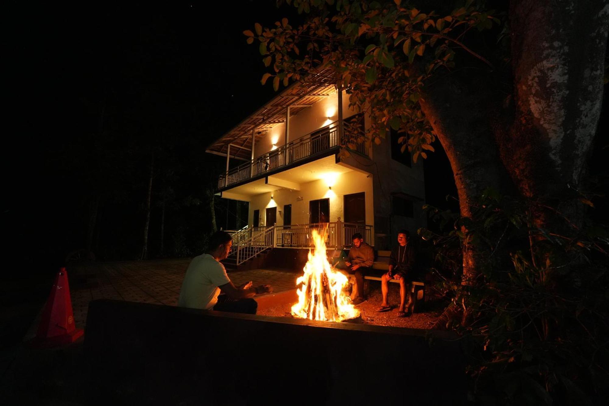 Silver Springs Homestay Chickmagalur Chikmagalur Exterior photo