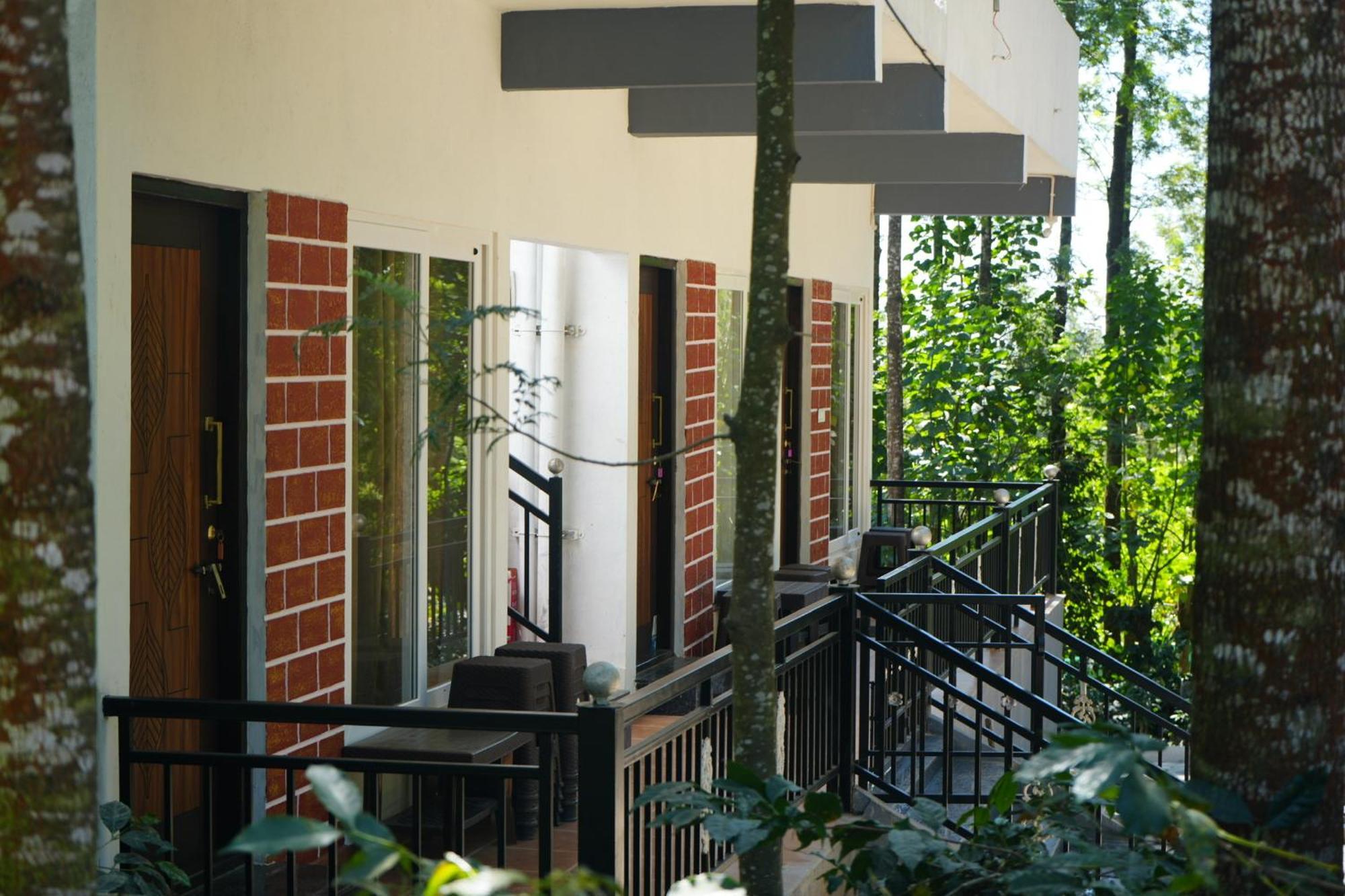 Silver Springs Homestay Chickmagalur Chikmagalur Exterior photo