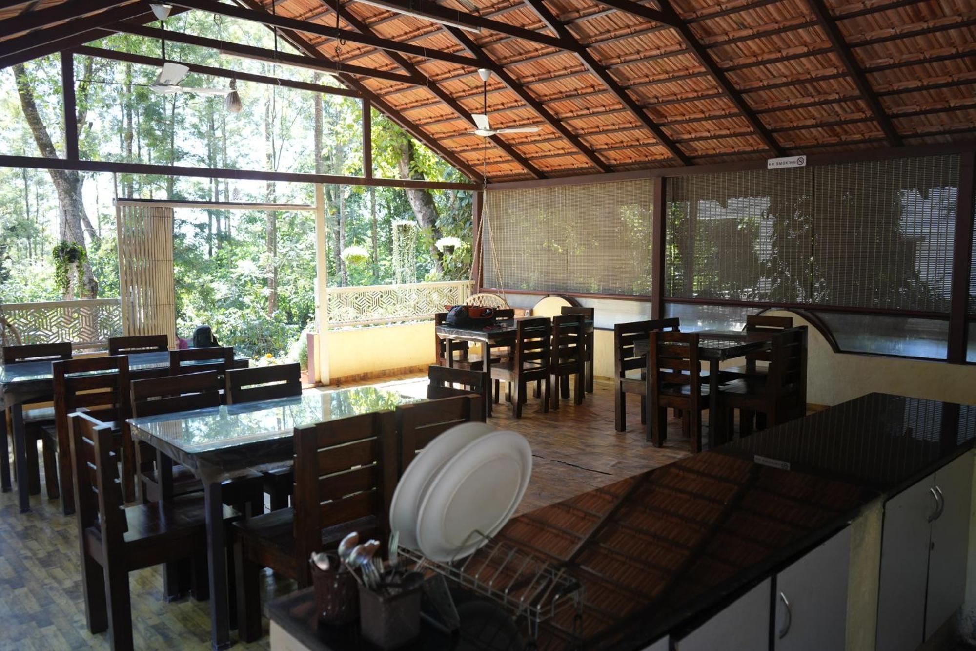Silver Springs Homestay Chickmagalur Chikmagalur Exterior photo